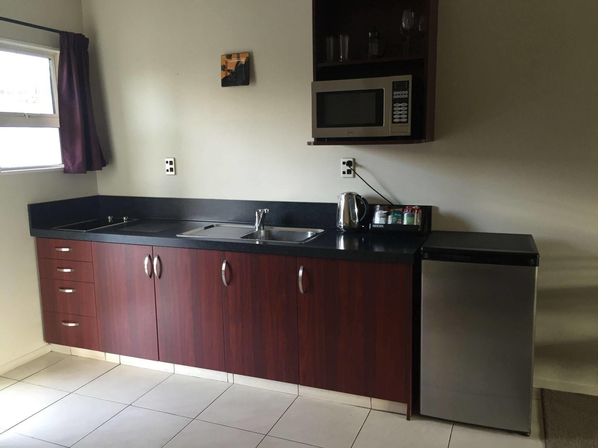 Asure Avenue Motor Lodge Тимару Екстериор снимка